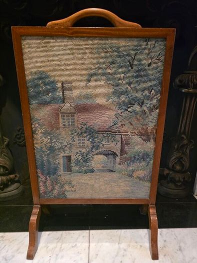 Vintage tapestry Fire screen