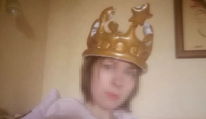 Inflatable Party Crown