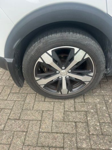 Peugeot 3008 1.6 Hdi Allure