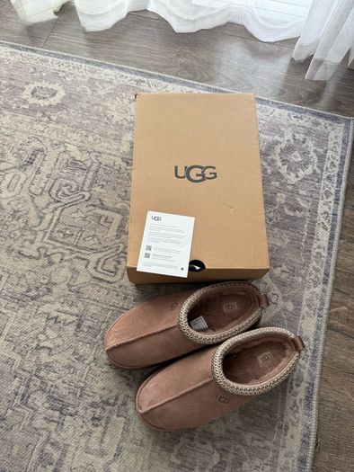 Ugg Tazz II slippers