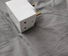 Triple adaptor power splitter