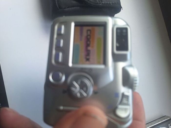 Nikon Coolpix 2100