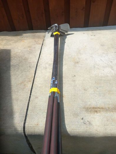 Dunlop golf irons. Right handed clubs
