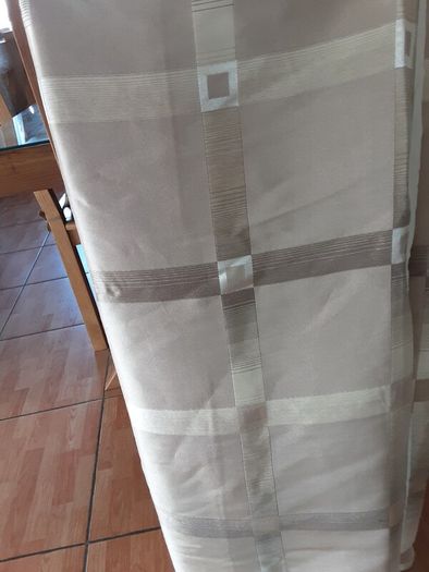 90x90 Gold Pattern Curtains