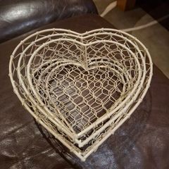 Heart storage baskets