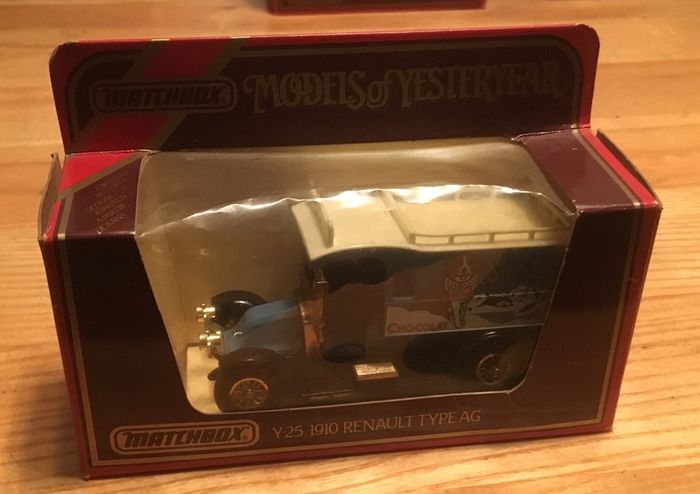 Matchbox Models of Yesteryear Renault Van