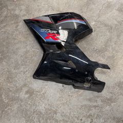his is a Hyosung GT250R motorcycle left side fairing