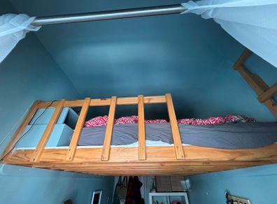 mezzanine bed