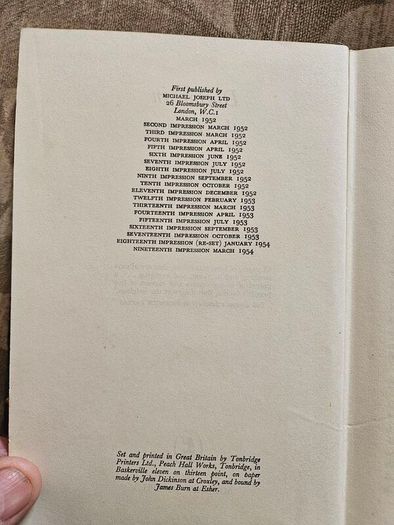 Doctor In The House.  By Richard Gordon First Edition 19th Impression 1954. Hardback With Dustjacket In Good Condition.  See Photos For Same.