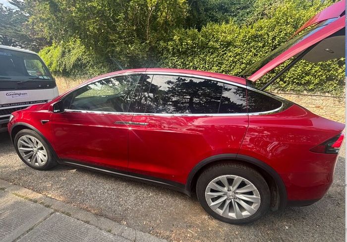 Tesla Model X 2020