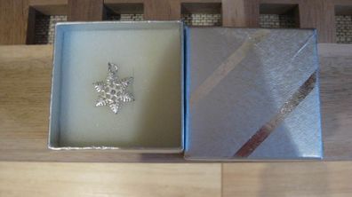 Cute gift idea silver plated costume jewellery PILGRIM snowflake pendant