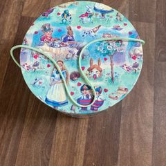 Vintage Roy and Jane Evan's hatbox