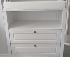 IKEA SUNDVIK Changing Table / Chest + Mat (Like New & Fully Assembled)