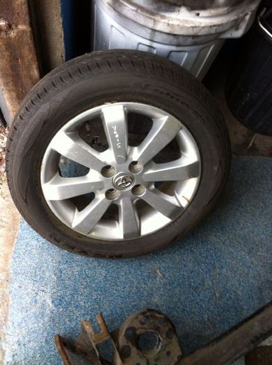 Toyota Yaris alloy wheel