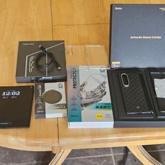 Samsung Z Fold 7 256GB Mint Condition 9 Months Old with receipt and Accessories.