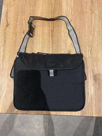 Polar Gear travel booster seat