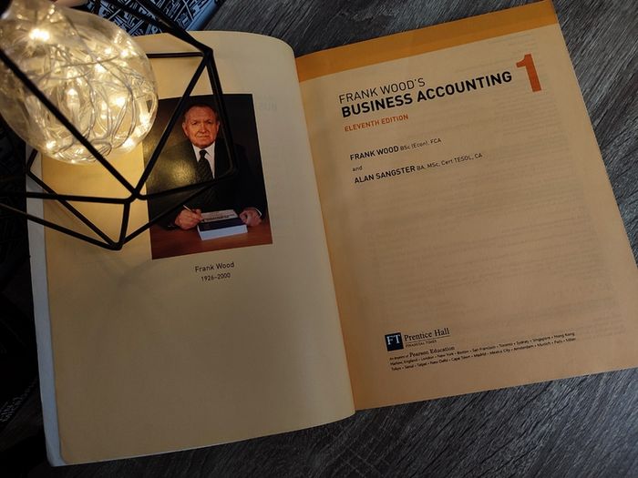 Frank Wood's Business Accounting 1 ! RRP 55 euro ! 2008 ! by Ft Pr !