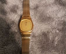 pulsar,thin watch,need battery