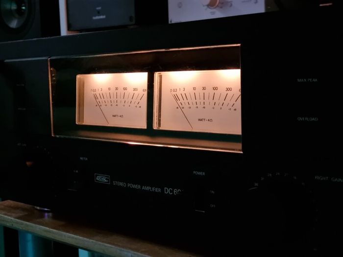 Revac DC-600 power amplifier