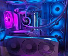 XFX Mercury AMD Radeon 9070 XT OC 16GB DDR6 white edition
