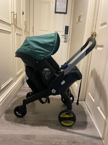 carseat & stroller same as doona