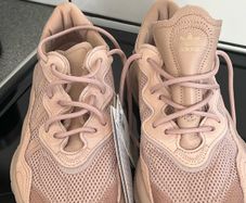 Ladies OZWEEO trainers, size uk 7