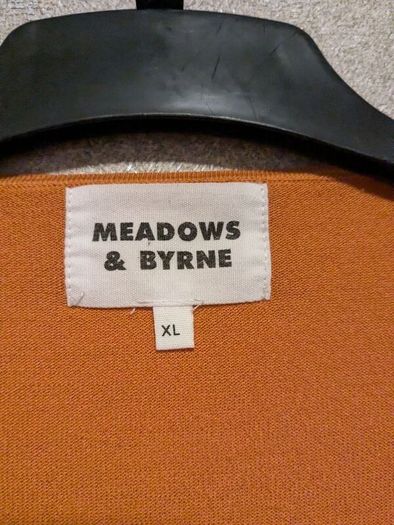 Meadows &Byrne Women Jumper Size XL