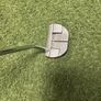 Taylormade TP Reserve 34' putter Image 9