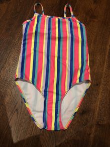 girls swimsuit