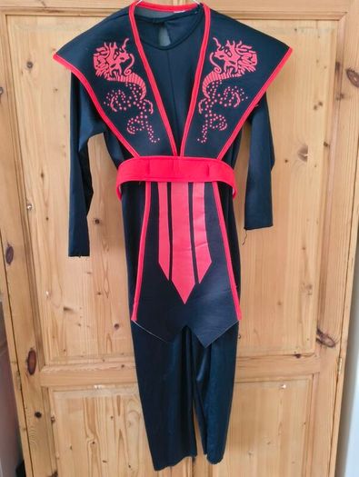 Kids Ninja Warrior/Kombat Costume age 5-7