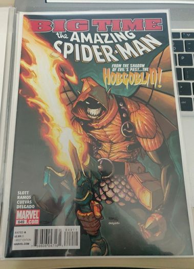 Amazing Spiderman comics x 8