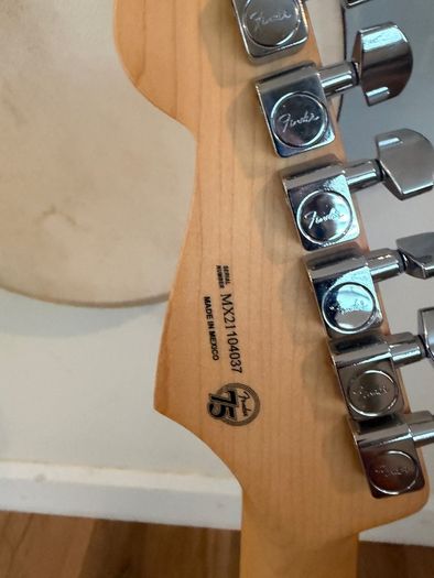 Fender Player Stratocaster, Sunburst, Excellent Condition