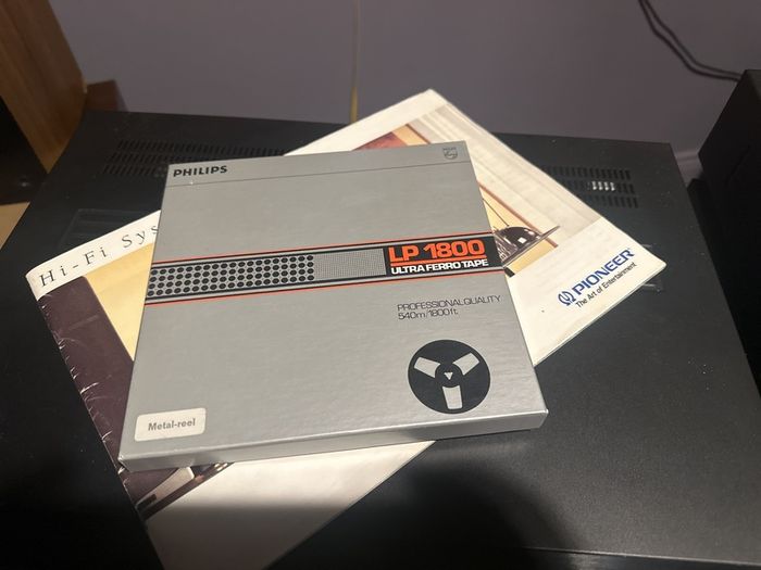 Philips LP 1800 ultra ferro tape on metal 7"reel.