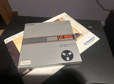Philips LP 1800 ultra ferro tape on metal 7"reel.