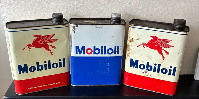 3 x Vintage Mobiloil 2L Oil Cans