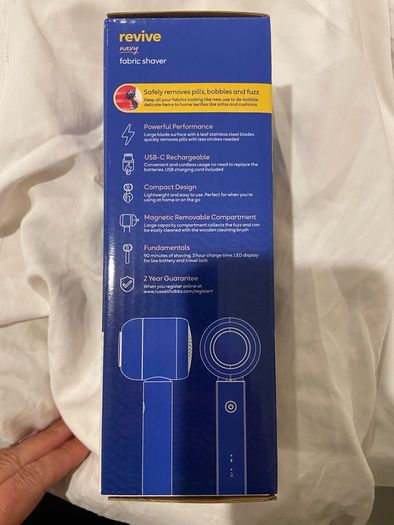 Russell Hobbs Fabric Shaver