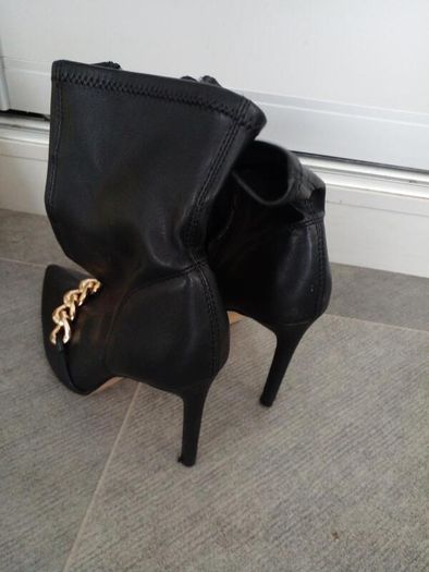 Zara Boots size 39