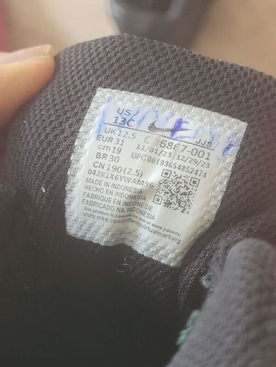Nike Toddler black shoes