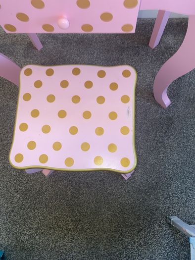 kids dressing table