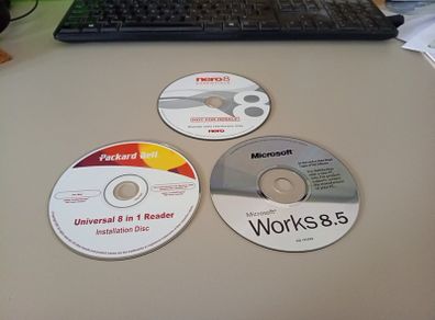 Microsoft Works 8.5 & Nero essentials 8 - CDs