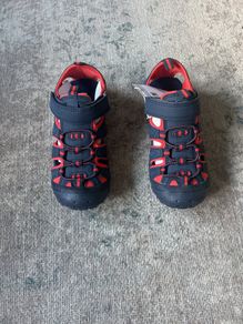 Boys sandals UK1