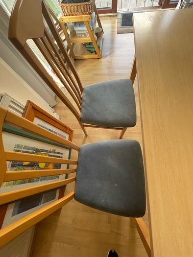 Kitchen table and 4 chairs