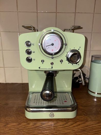 Swan retro Espresso coffee machine - Pistachio