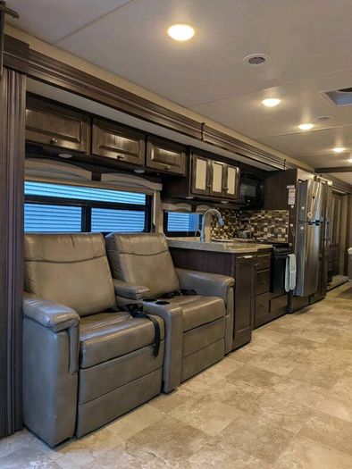Thor Windsport 33ft Motorhome