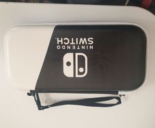 Nintendo Switch Deluxe Travel Case