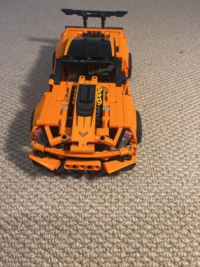 2 Lego Technic car