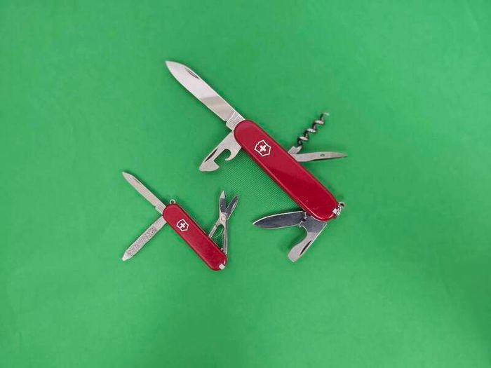 Victorinox Swiss Army Knife Lot