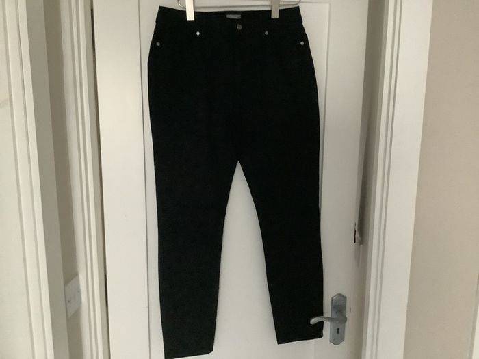 JAEGER black denim jeans - size 12 (regular)