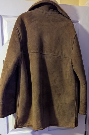Vintage mans Sheepskin coat size Medium.