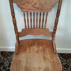4 solid oak chairs